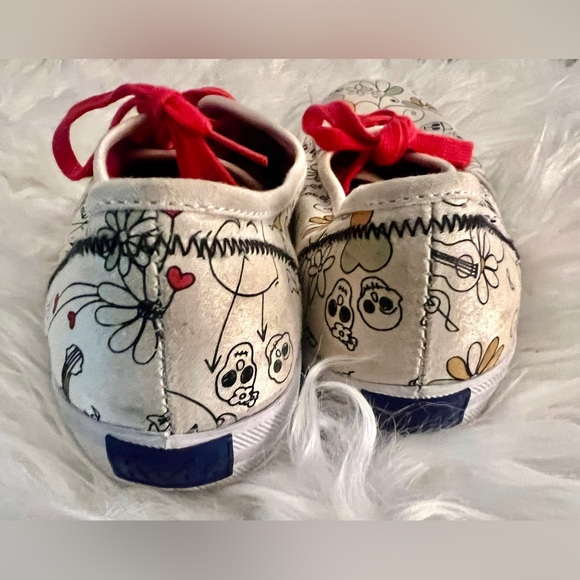 KEDS Women’s White Sugar Skull Squiggles Lo-Rise Sneakers! Cute! Sz 7! - Picture 4 of 6